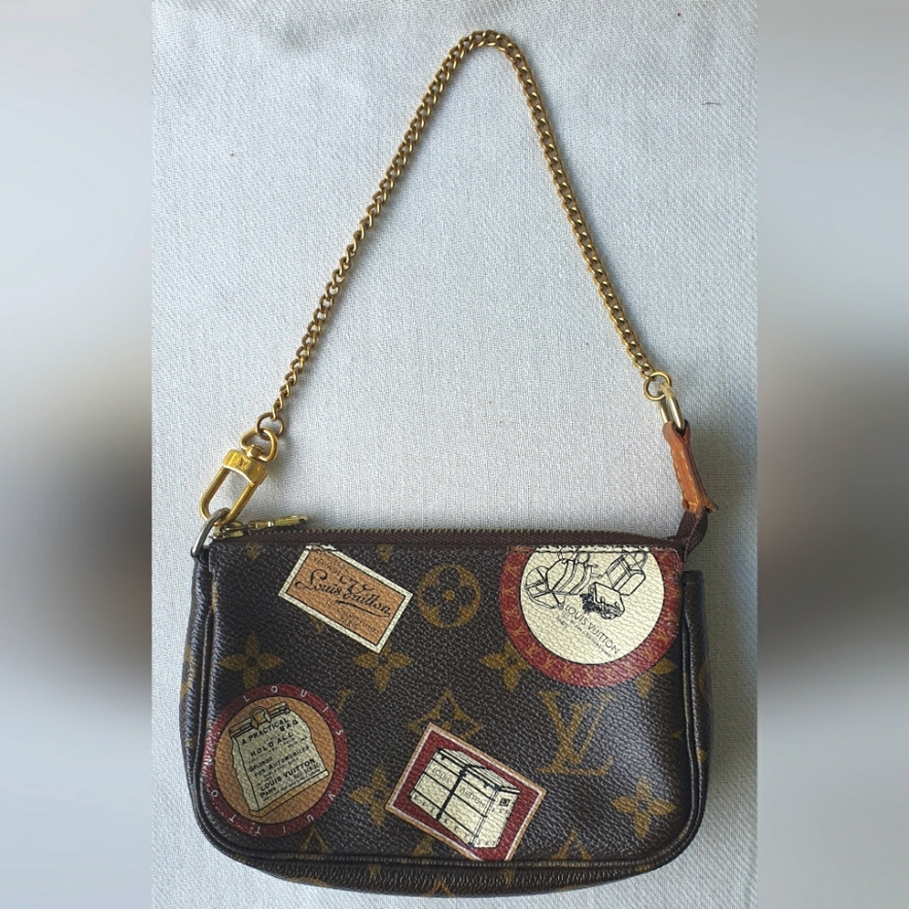 Louis Vuitton Mini Patch Pochette